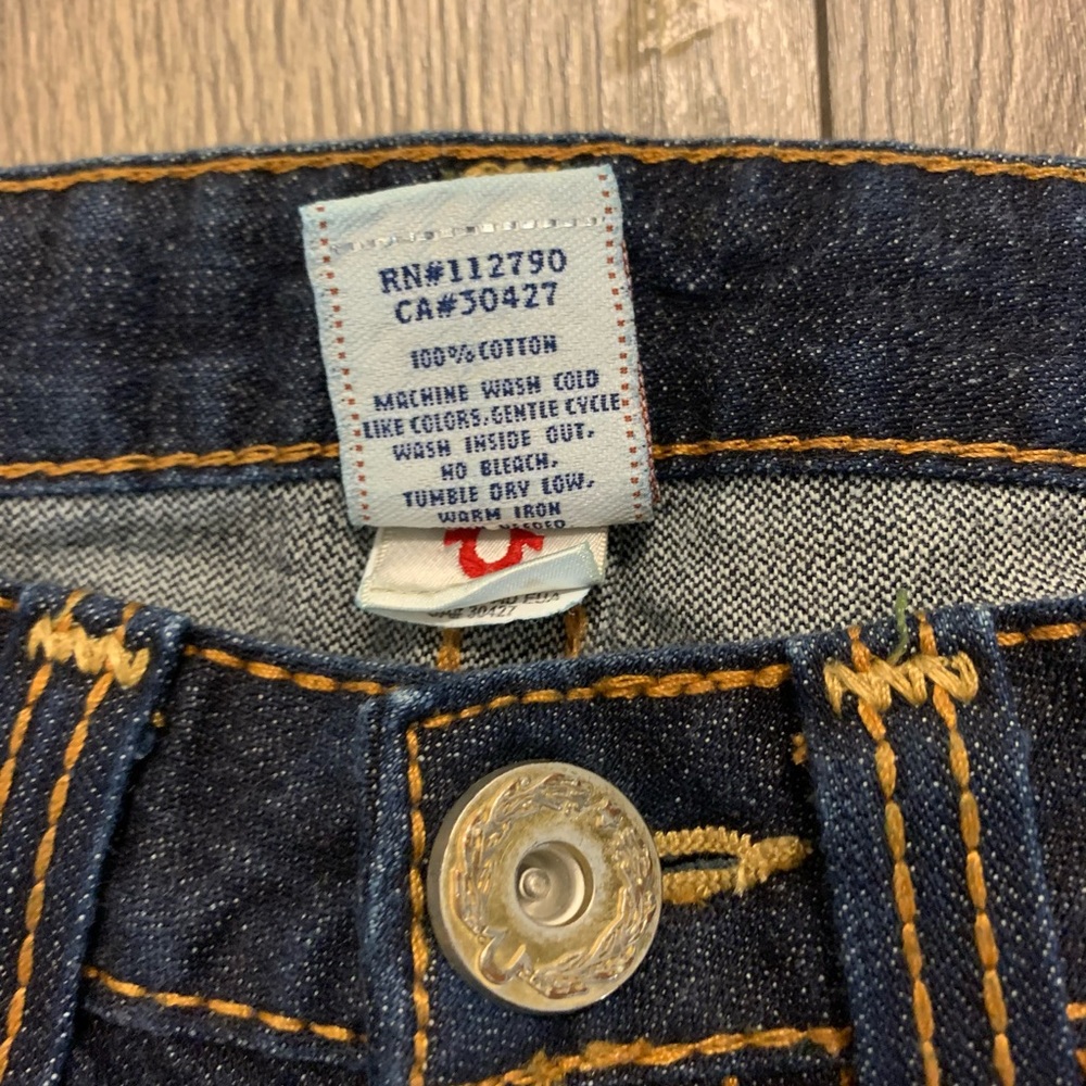 True Religion Straight Leg Dark Blue Denim Jeans - Picture 13 of 14